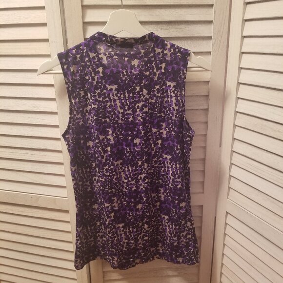 Top - Picture 2 of 2